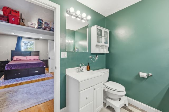 648 Merrimack Ave, Dracut, MA 01826