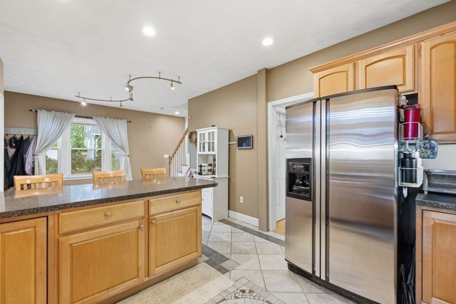 648 Merrimack Ave, Dracut, MA 01826