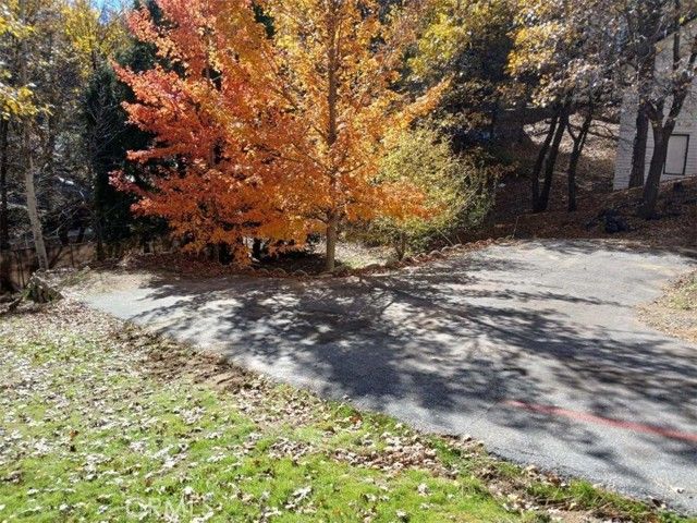 23883 Zuger, Crestline, CA 92325