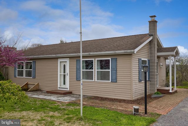 428 FROGTOWN RD, Pequea, PA 17565