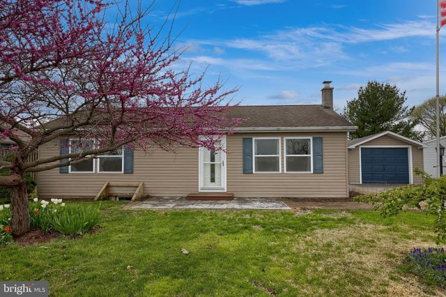 428 FROGTOWN RD, Pequea, PA 17565