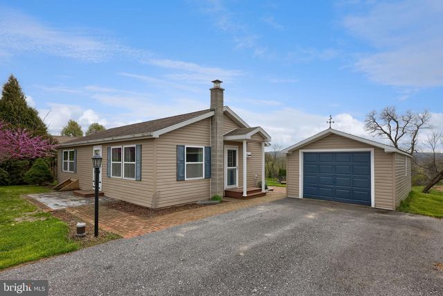 428 FROGTOWN RD, Pequea, PA 17565