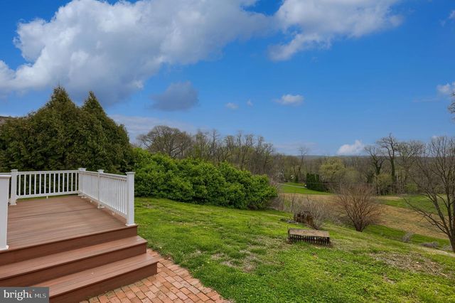 428 FROGTOWN RD, Pequea, PA 17565