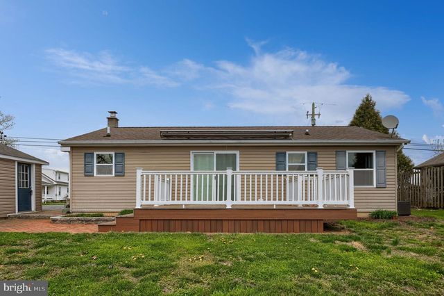 428 FROGTOWN RD, Pequea, PA 17565