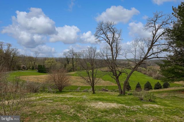 428 FROGTOWN RD, Pequea, PA 17565