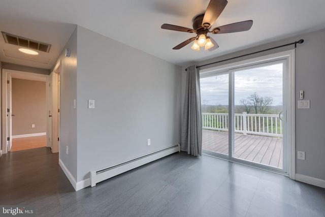 428 FROGTOWN RD, Pequea, PA 17565
