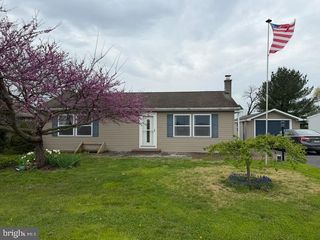 428 FROGTOWN RD, Pequea, PA 17565