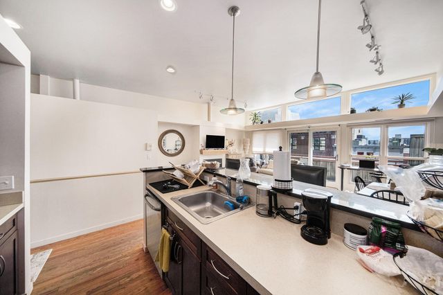 217 E Washington Street, Ann Arbor, MI 48104