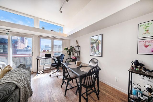 217 E Washington Street, Ann Arbor, MI 48104