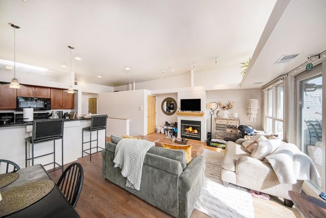 217 E Washington Street, Ann Arbor, MI 48104