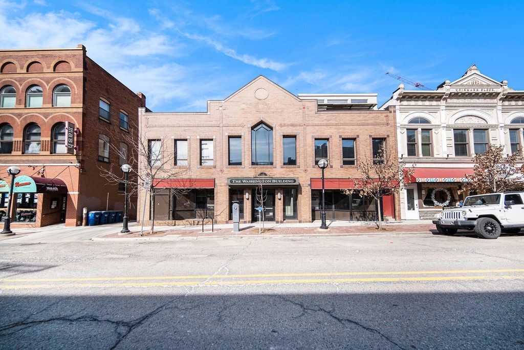 217 E Washington Street, Ann Arbor, MI 48104