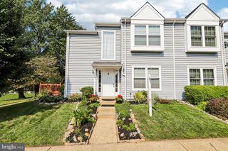 6100-B HOSKINS HOLLOW CIR, Centreville, VA 20121