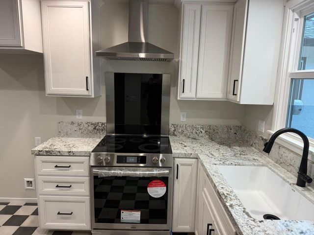 52 Coloma Way, Sacramento, CA 95819