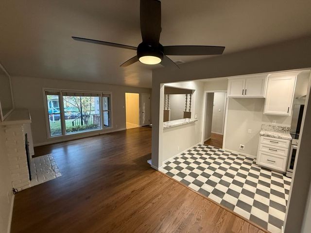 52 Coloma Way, Sacramento, CA 95819