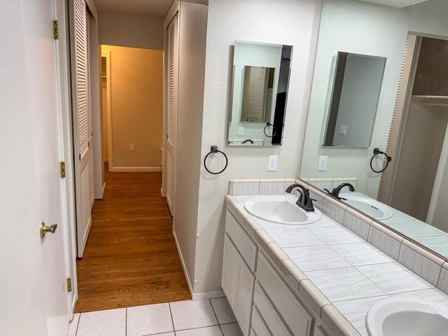 52 Coloma Way, Sacramento, CA 95819