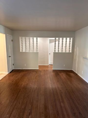 52 Coloma Way, Sacramento, CA 95819