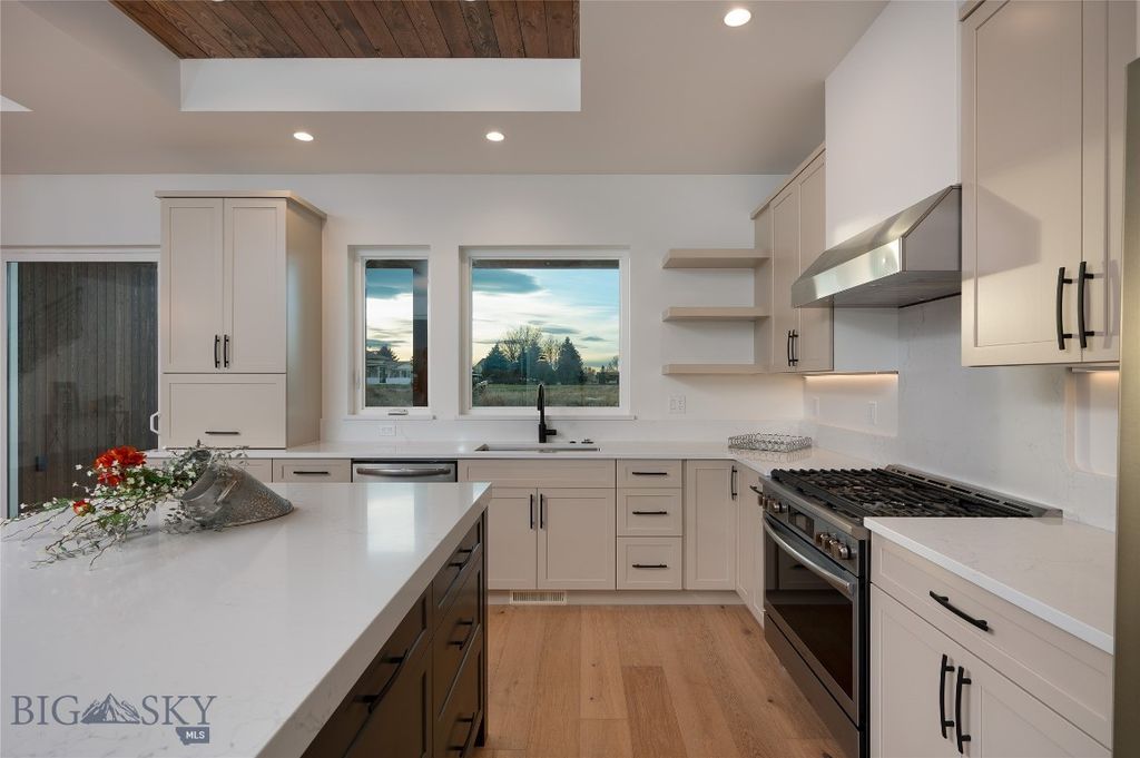 281 Crossbill Road, Bozeman, MT 59718 photo 9