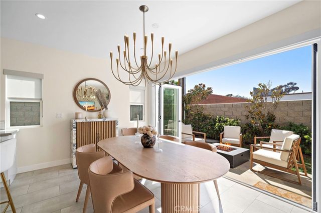 2573 Elden Avenue D, Costa Mesa, CA 92627