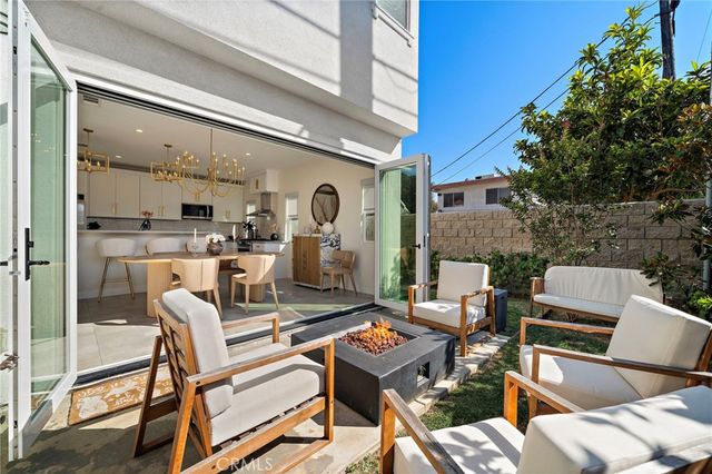 2573 Elden Avenue D, Costa Mesa, CA 92627