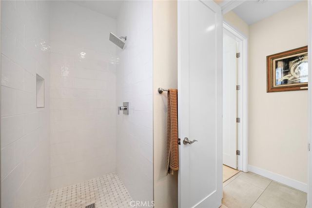 2573 Elden Avenue D, Costa Mesa, CA 92627