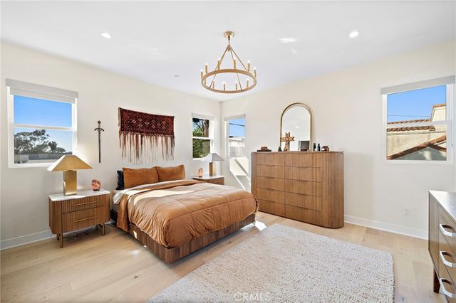 2573 Elden Avenue D, Costa Mesa, CA 92627