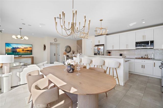 2573 Elden Avenue D, Costa Mesa, CA 92627
