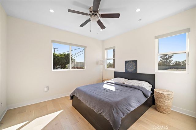2573 Elden Avenue D, Costa Mesa, CA 92627