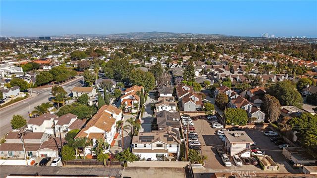 2573 Elden Avenue D, Costa Mesa, CA 92627