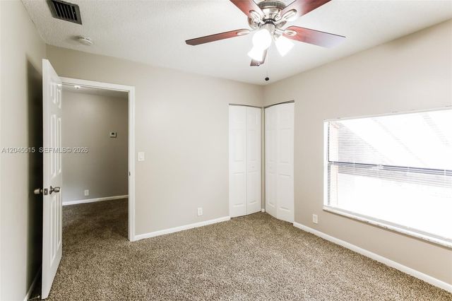 1430 W Sandpiper Cir, Pembroke Pines, FL 33026