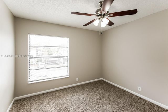 1430 W Sandpiper Cir, Pembroke Pines, FL 33026