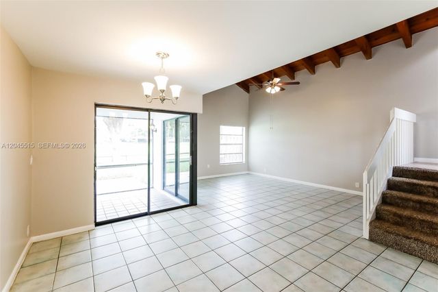1430 W Sandpiper Cir, Pembroke Pines, FL 33026
