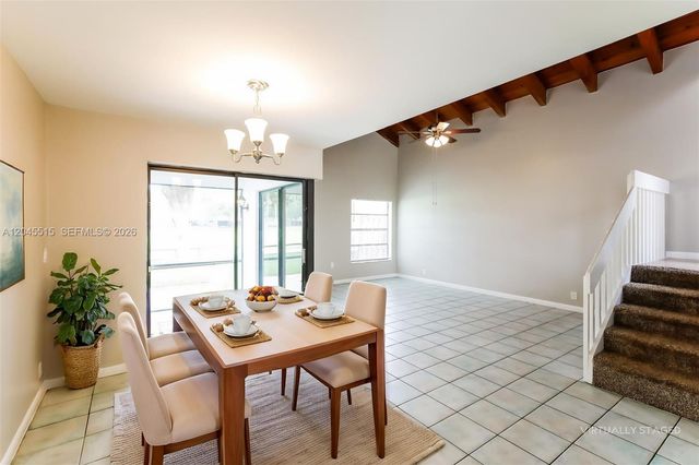 1430 W Sandpiper Cir, Pembroke Pines, FL 33026