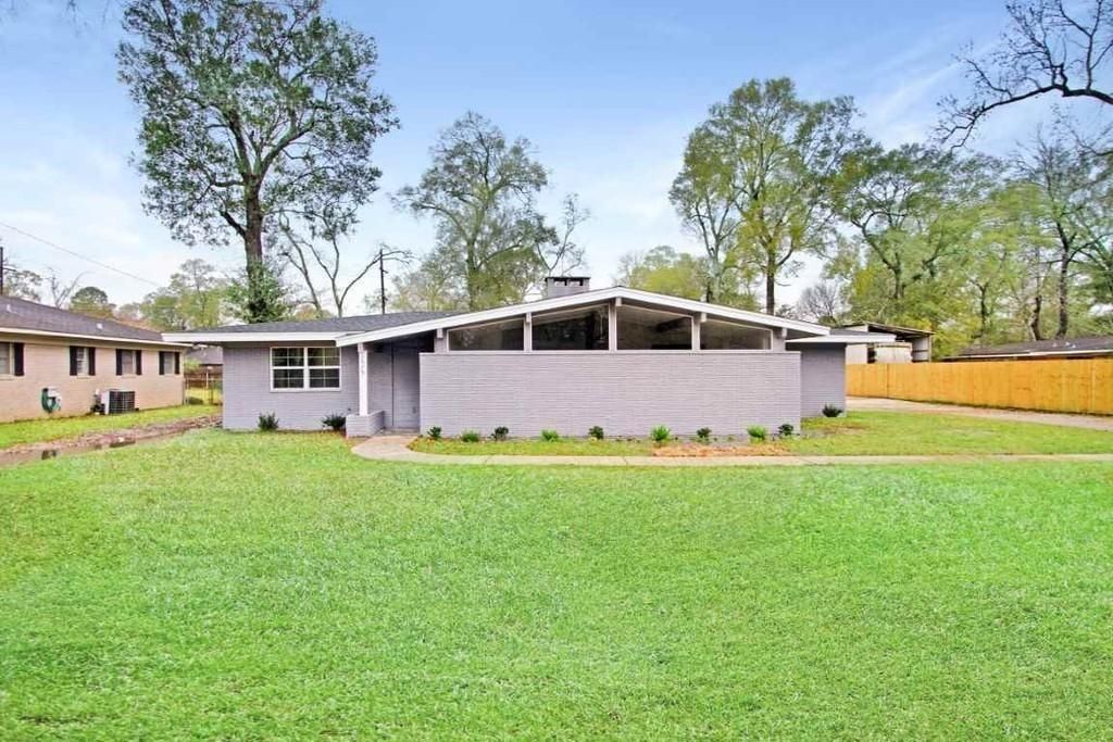 7575 Coburn Drive, Beaumont, TX 77707