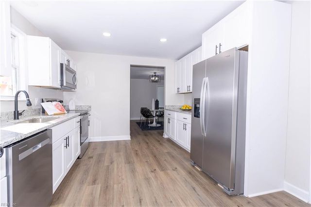 1806 Victoria BLVD, Hampton, VA 23669
