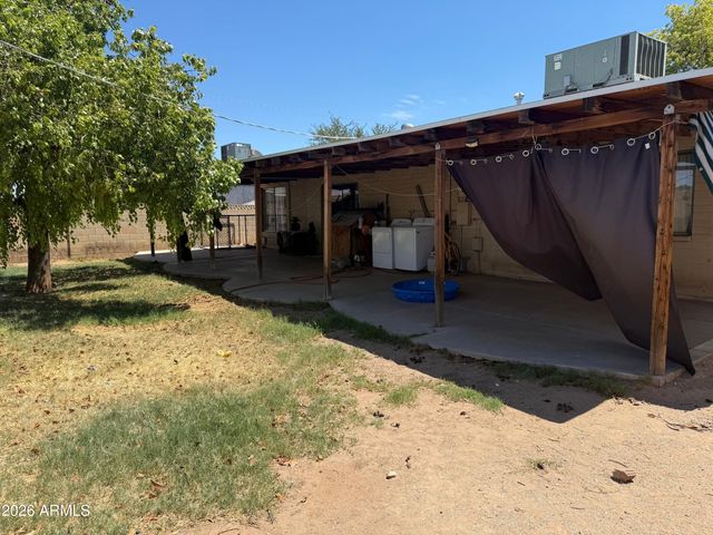 4820 N 73RD Avenue, Phoenix, AZ 85033