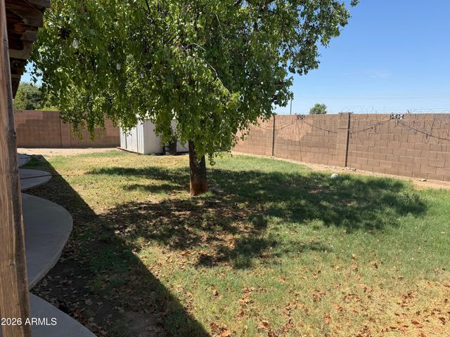 4820 N 73RD Avenue, Phoenix, AZ 85033