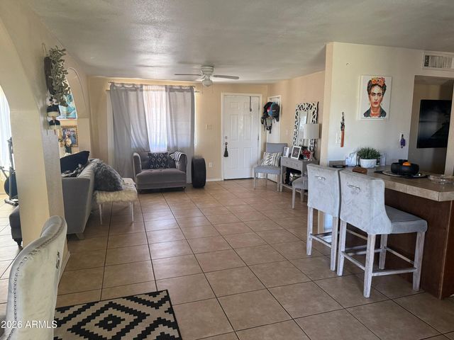 4820 N 73RD Avenue, Phoenix, AZ 85033