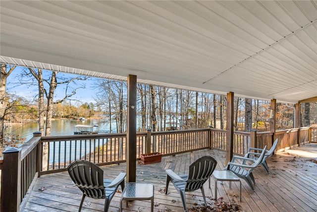 297 Sugarhill Road, Seneca, SC 29672