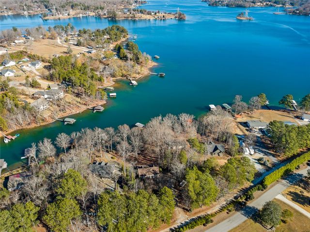 297 Sugarhill Road, Seneca, SC 29672