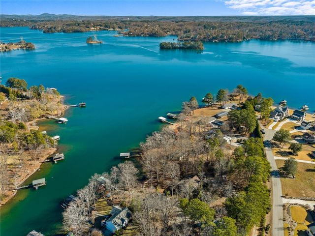 297 Sugarhill Road, Seneca, SC 29672