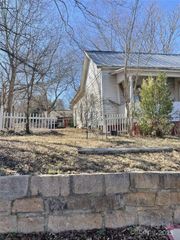 121 W Centerview Street, China Grove, NC 28023