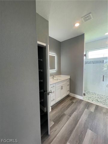 610 FLOYD AVE S, Lehigh Acres, FL 33976