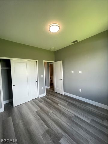 610 FLOYD AVE S, Lehigh Acres, FL 33976