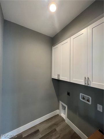 610 FLOYD AVE S, Lehigh Acres, FL 33976