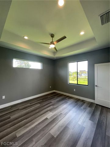 610 FLOYD AVE S, Lehigh Acres, FL 33976