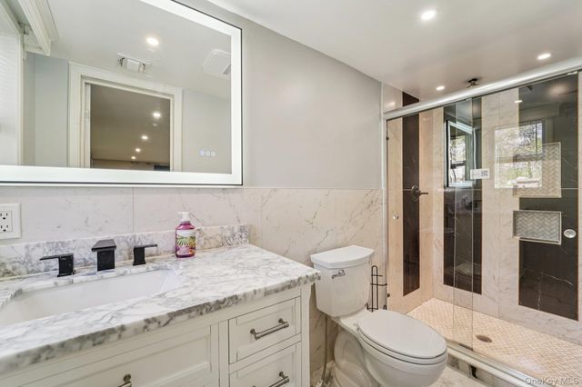 109 Bennett Rd, Newburgh, NY 12550