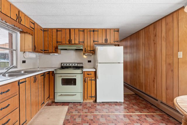 8 Stoney Brook Road, Sunapee, NH 03782