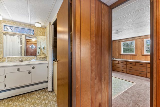 8 Stoney Brook Road, Sunapee, NH 03782