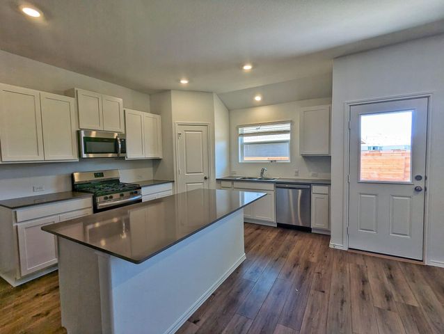 158 Gresham, Kyle, TX 78640