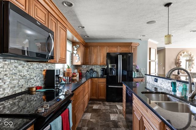 708 Airport Road, Brownsburg, IN 46112